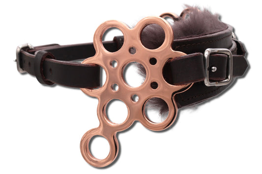 Hackamore Flower rosegold mit Lammfell, gebisslose Zäumung, rosegold-braun
