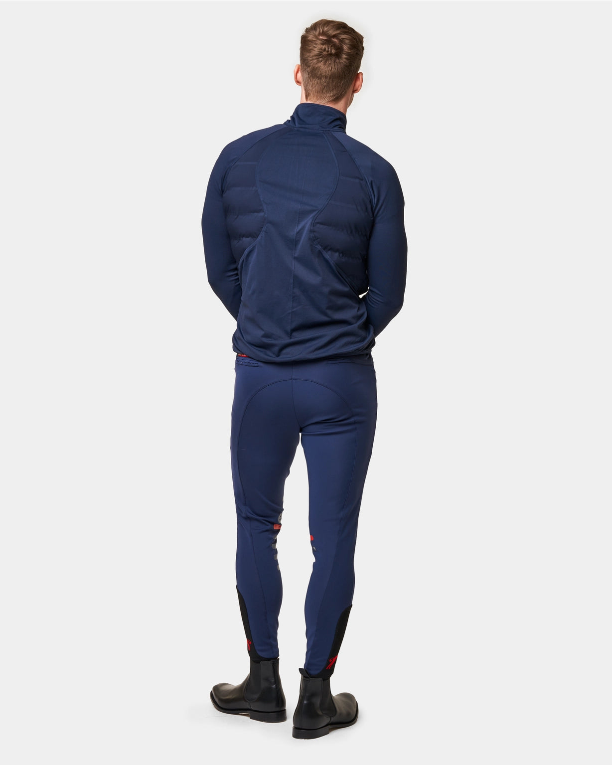 eaSt Hybrid Jersey - Detailansicht zeitlos modisches Design
