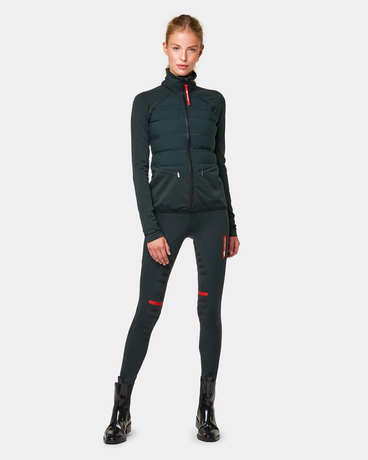 eaSt Hybrid Jersey - Trageansicht beim Reiten optimale Muskelunterstützung
