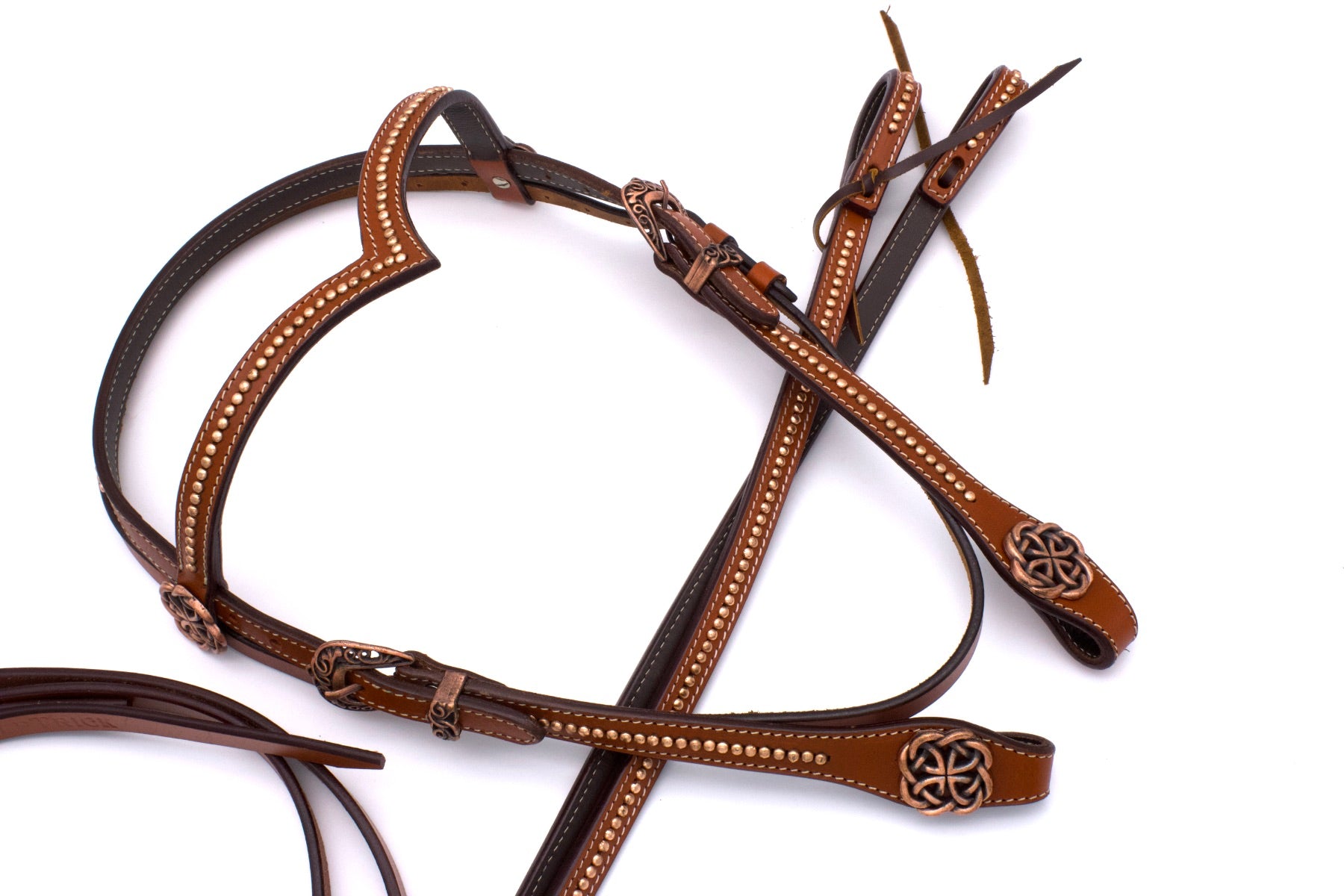 Westernzaum, Trense mit V-Stirnband, kupferfarbene Schnallen, Nieten und Conchos, braun,